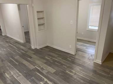 Main picture of 4725 Race St