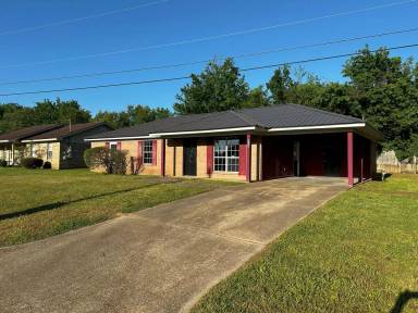 Main picture of 3368 23rd St