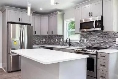 Main picture of 1746 Emerald Ave SW