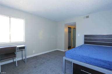 Main picture of The Point on Flamingo