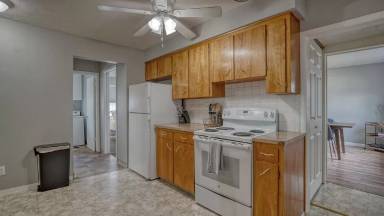 Main picture of 3928 N Post St