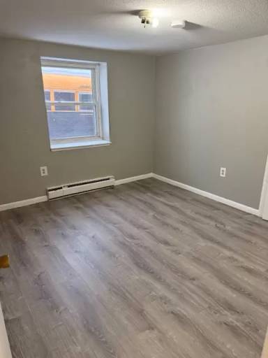 Main picture of 50 East Main St - 8