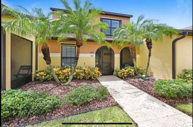 Main picture of 1010 Luminary Cir