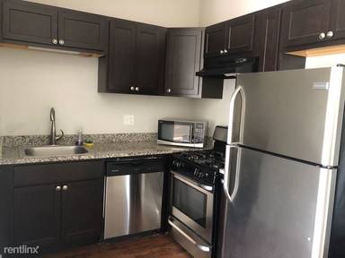 Main picture of 4000 N Clark St