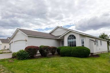 Main picture of 1510 N Madson Ln