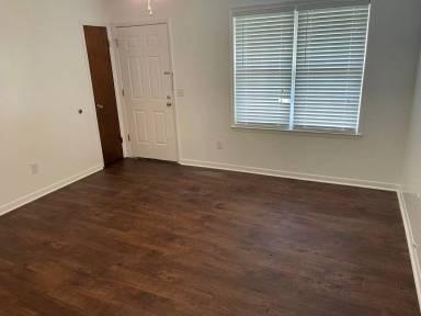 Main picture of 75 Lee Road 122