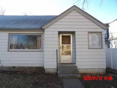 Main picture of 2327 Baker St