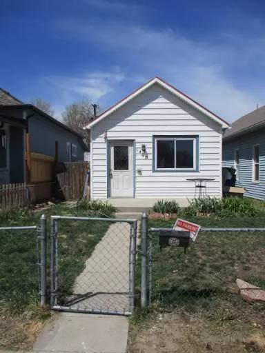 Main picture of 1465 Chase St