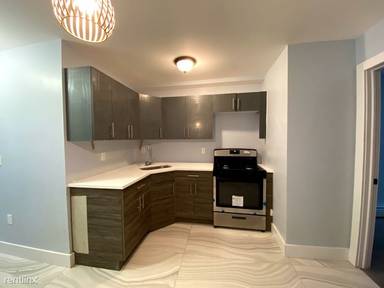 Main picture of 152 Van Horne St