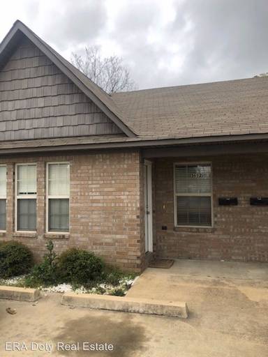Main picture of 1612 E Johnson Ave