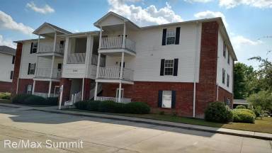 Main picture of 1235 Tryon St