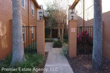 Main picture of 400 Summit Ridge Pl
