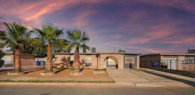 Main picture of 10404 Omega Cir