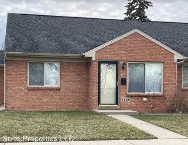 Main picture of 3300-10 Gloria St