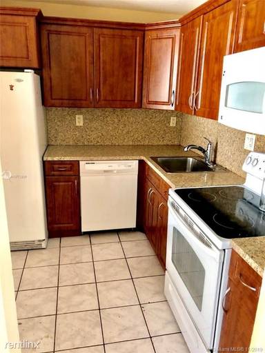 Main picture of 9460 Fontainebleau Blvd