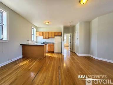 Main picture of 719-27 W Barry Ave