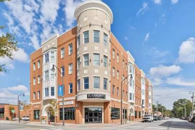 Main picture of 145 South Main Street - 303