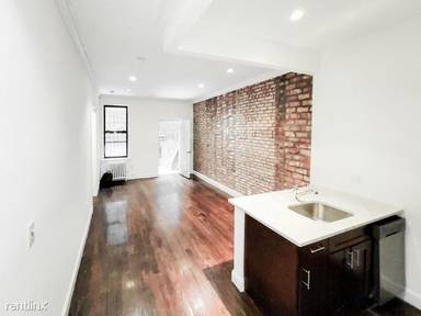 Main picture of 332 E 71st St