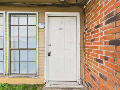 Main picture of 202 Belfast St