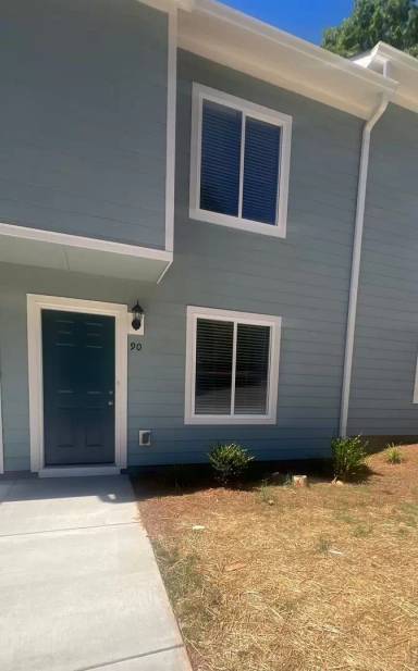 Main picture of 2004 Stoney Point Ln