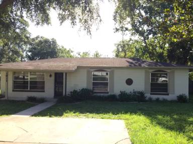 Main picture of 1911 Leslie Ann Ln