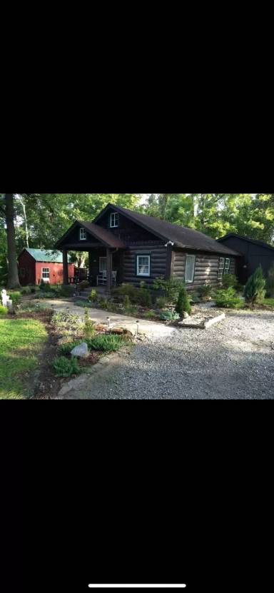 Main picture of 2929 Center St