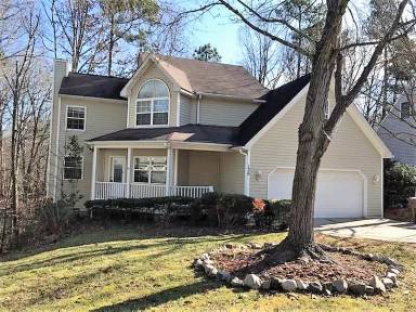 Main picture of 136 Trafalgar Ln