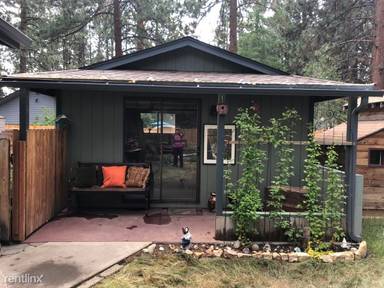 Main picture of 19650 Poplar St