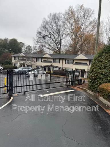 Main picture of Arbors at Sandy Springs Condominiums