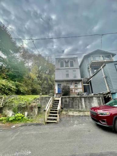 Main picture of 76 Holt St