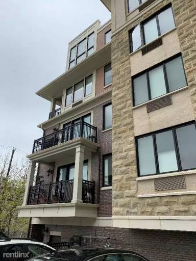 Main picture of 50 Edgewater Pl