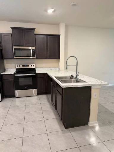 Main picture of 917 Observatory Pkwy
