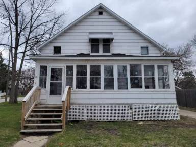 Main picture of 401 E Hines St