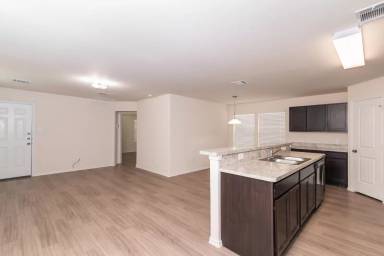 Main picture of Higdon Crossing