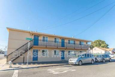 Main picture of 1529 23rd St