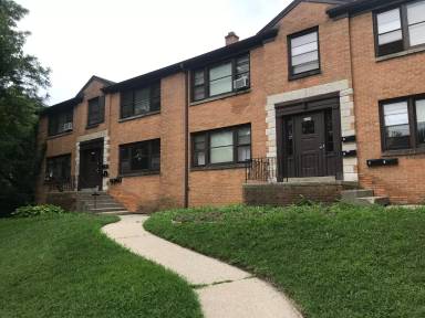Main picture of 6229 Milwaukee Ave