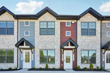 Main picture of 1494 Golf Club Ln
