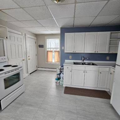 Main picture of 135 Summer St