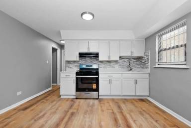 Main picture of 7900 S Paxton Ave