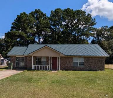 Main picture of 747 Madison Dr