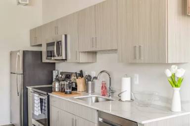 Main picture of 40 Hauge St