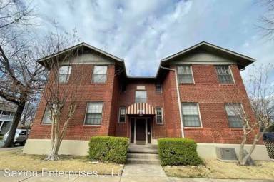 Main picture of 218 W 13th St