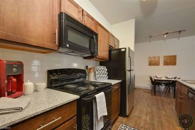 Main picture of 5001 Duval St