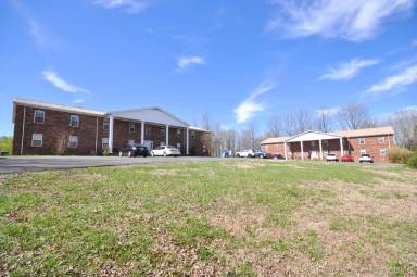 Main picture of 620 Oak Park Blvd
