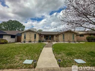 Main picture of 7421 Brentcove Cir