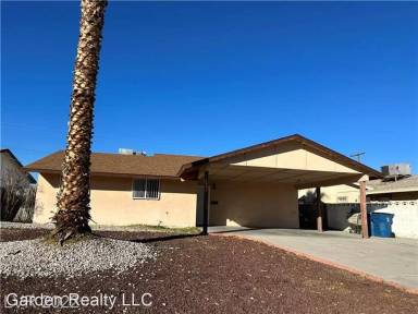 Main picture of 4694 Dennis Way