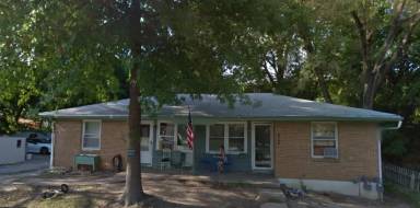 Main picture of 9722 E Franklin Ave