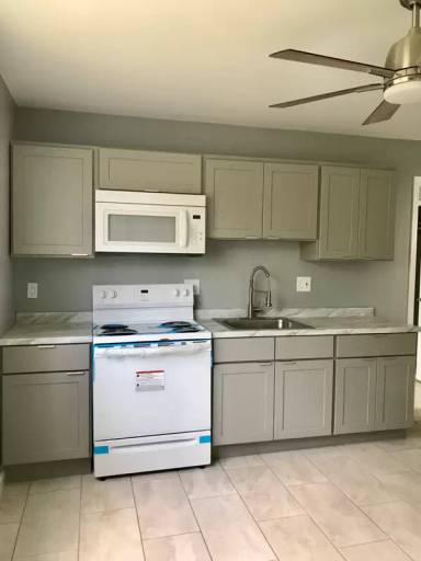 Main picture of 94-301 Pupuole St