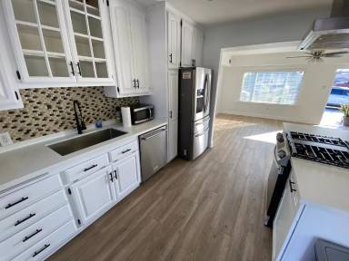 Main picture of 13931 Pegg St