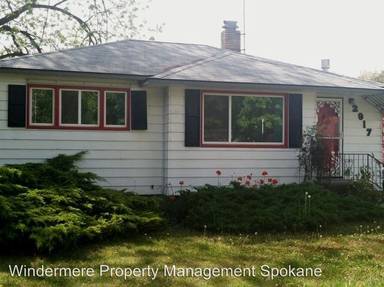 Main picture of 2917 N Willow Rd